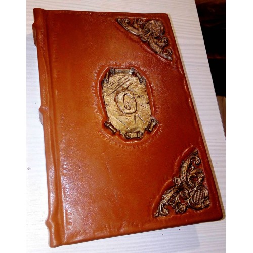 Подарочная книга "Масоны рожденные в крови"